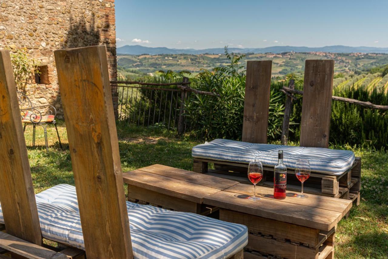 Tenuta Il Corno Agriturismo Сан-Кашіано-ін-Валь-ді-Пеза Екстер'єр фото
